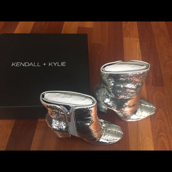Kendall + Kylie sequinned boots. Never worn. - Picture 3 of 5